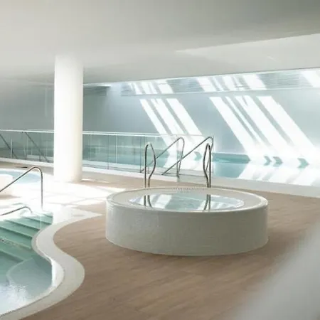 Luxurious Near The In Apartment