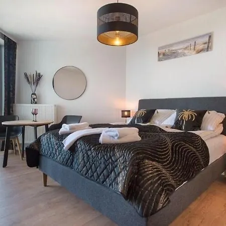 Luxurious Near The In Apartment Pobierowo